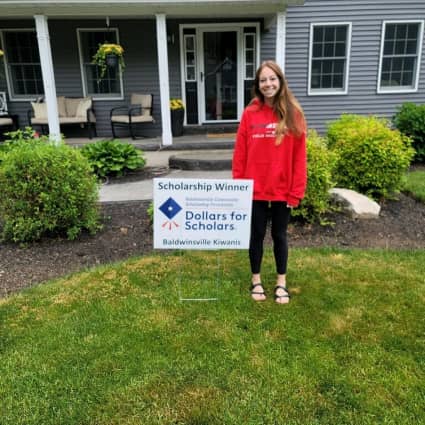 Baldwinsville Central School student recieves scholarship from Baldwinsville Kiwanis